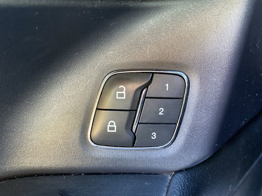 Used 2019 Ford Expedition Limited image 12