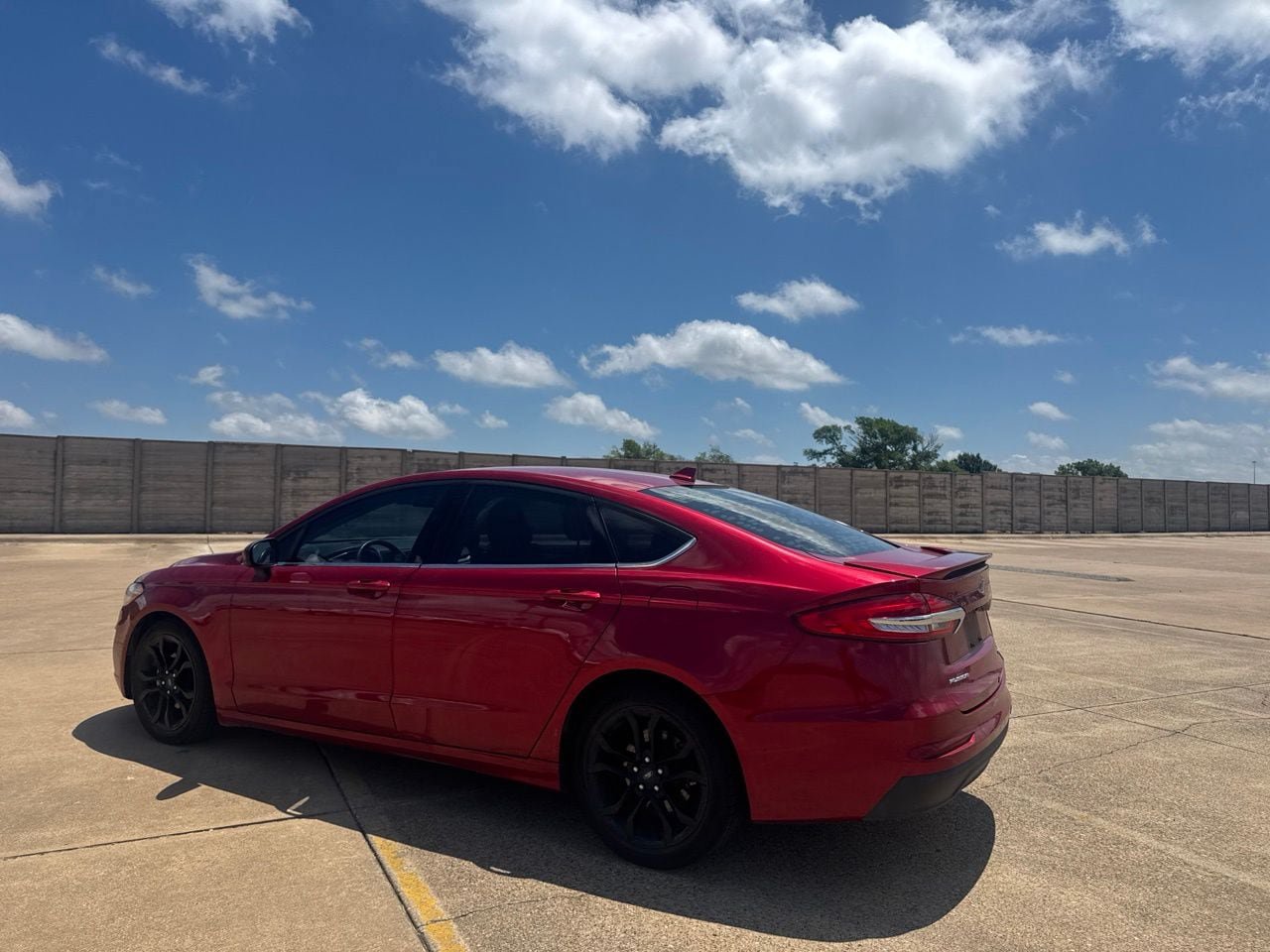 Used 2020 Ford Fusion SE w/ Equipment Group 151A FWD image 13