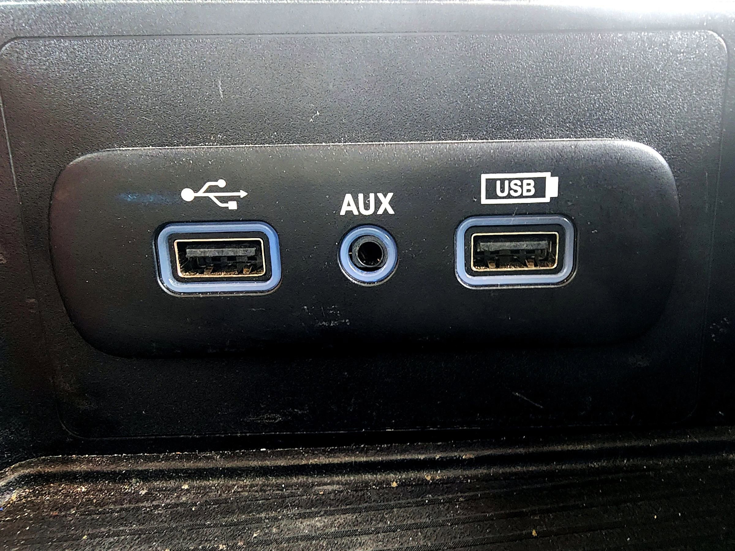 Used 2018 RAM 1500 Express w/ Express Value Package image 23