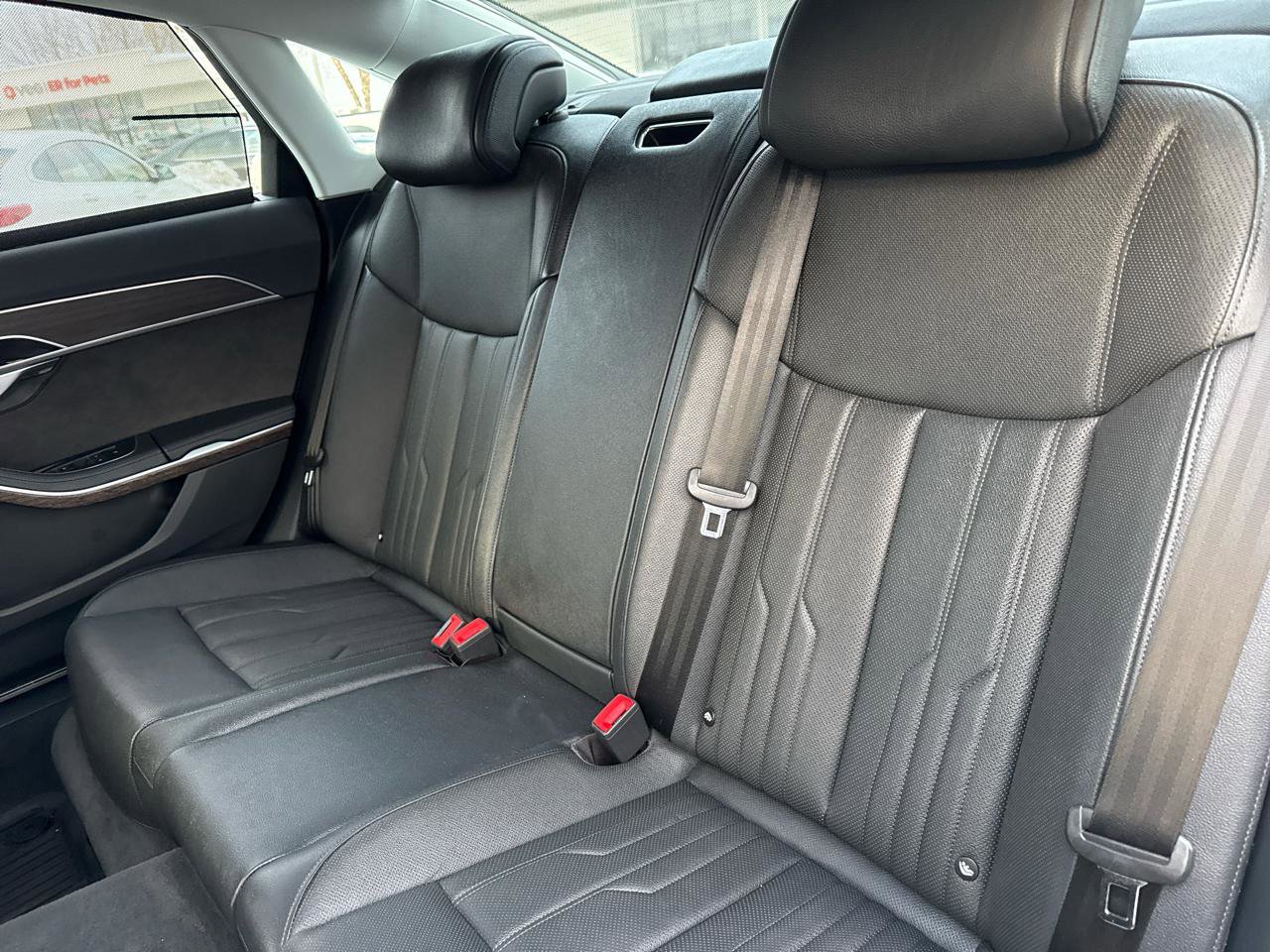 Used 2021 Audi A8 L 3.0T w/ Executive Plus Package image 32