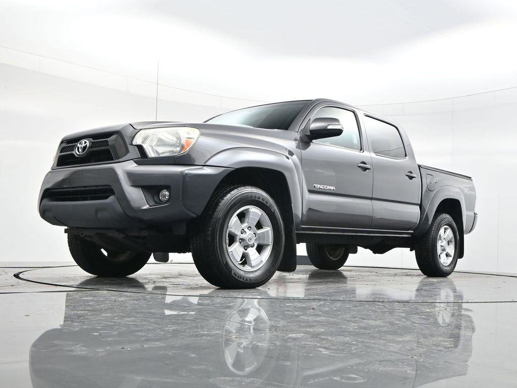 Used 2015 Toyota Tacoma Base image 43