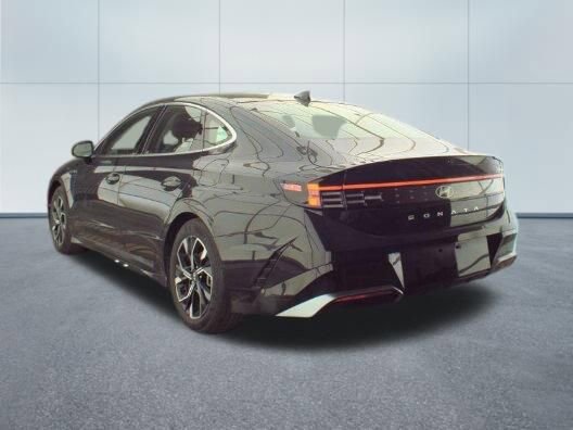 Used 2025 Hyundai Sonata SEL FWD image 7