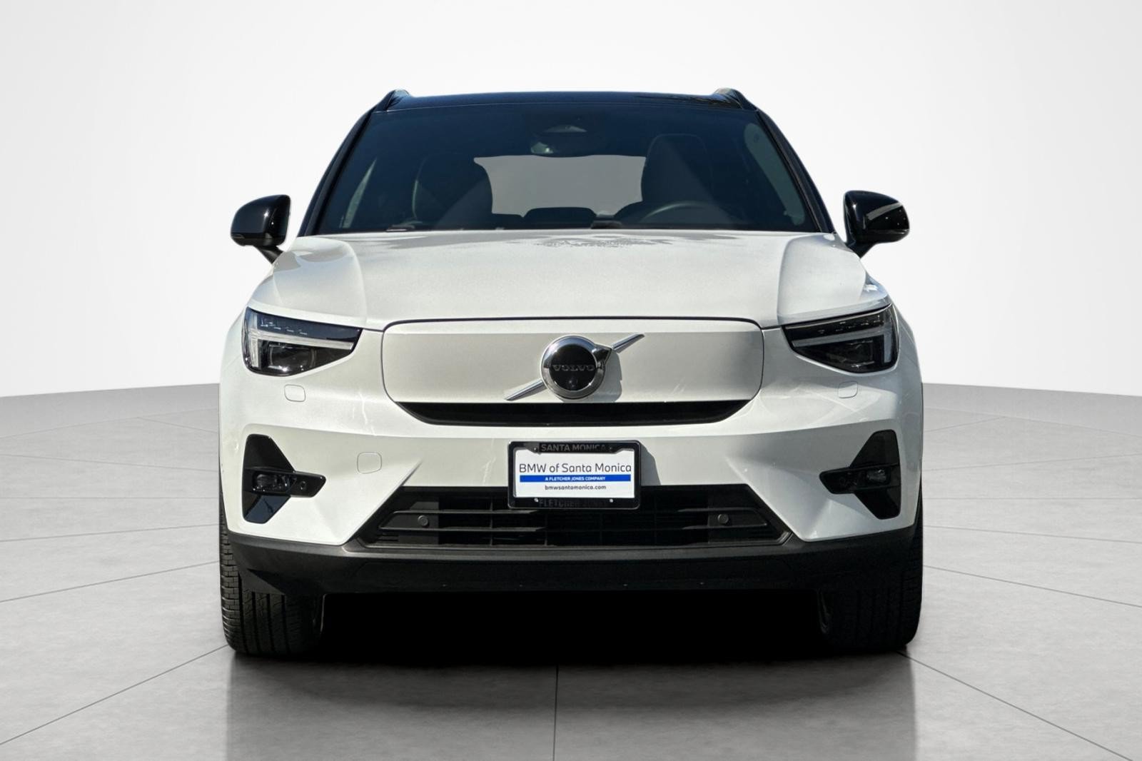 Used 2023 Volvo XC40 Recharge Ultimate w/ Protection Package Premier AWD/4WD image 8