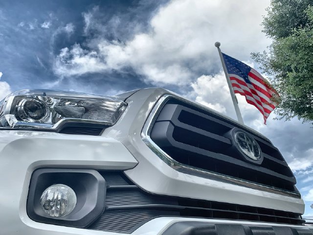 Used 2023 Toyota Tacoma SR5 RWD image 45