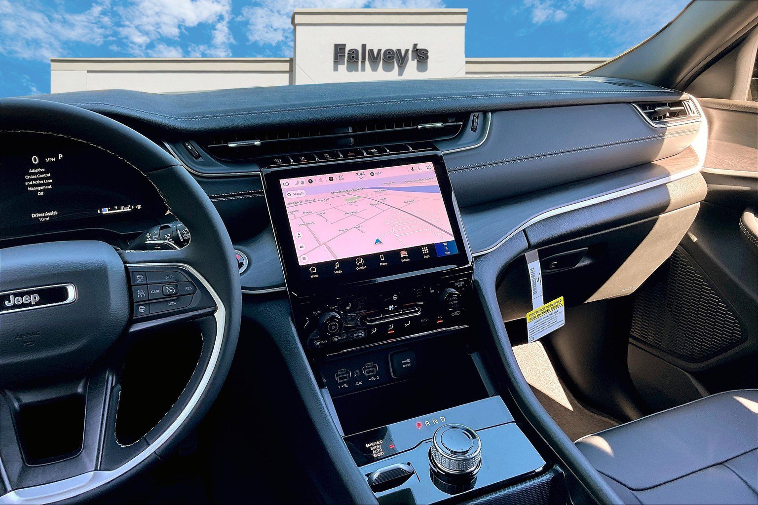 New 2025 Jeep Grand Cherokee Limited image 7