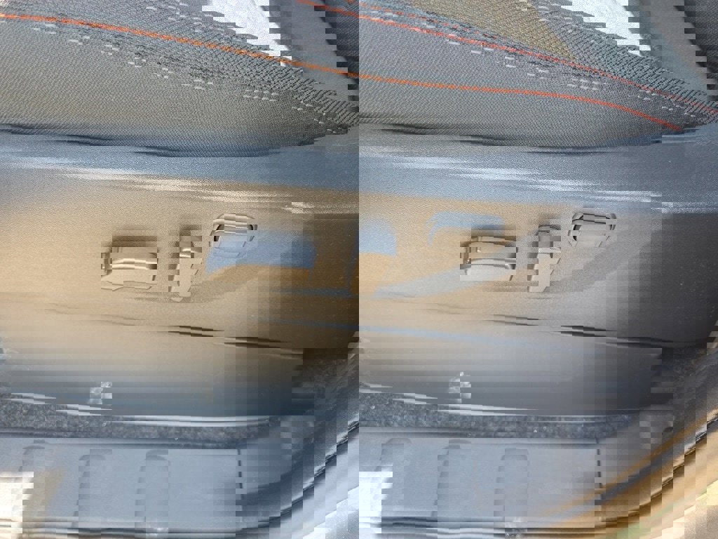 New 2025 Nissan Frontier PRO-4X image 17