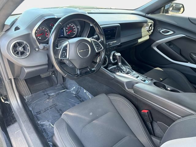 Used 2022 Chevrolet Camaro LT RWD image 15