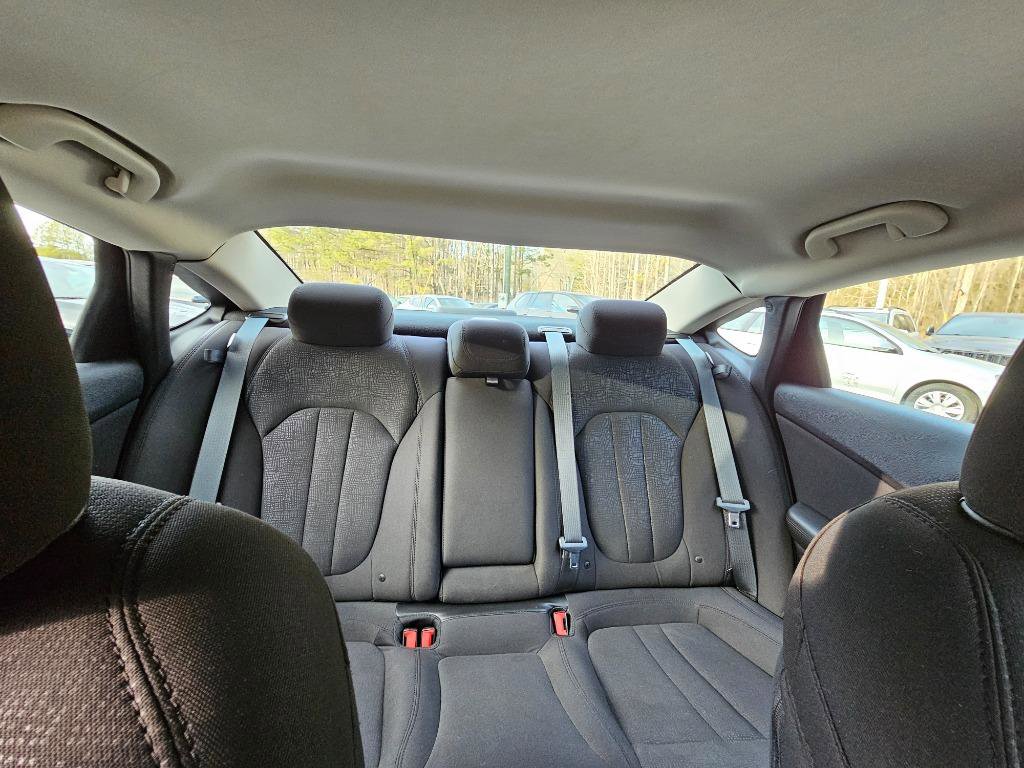 Used 2015 Chrysler 200 Limited image 35