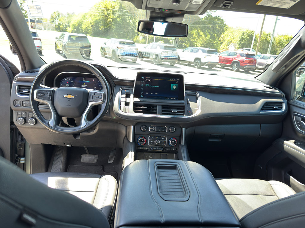 Used 2023 Chevrolet Suburban LT image 24