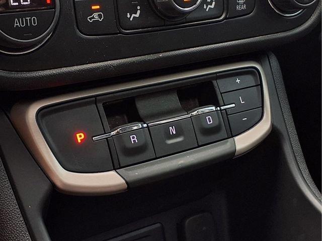 Certified 2024 GMC Terrain Denali w/ Black Diamond Edition AWD/4WD image 11