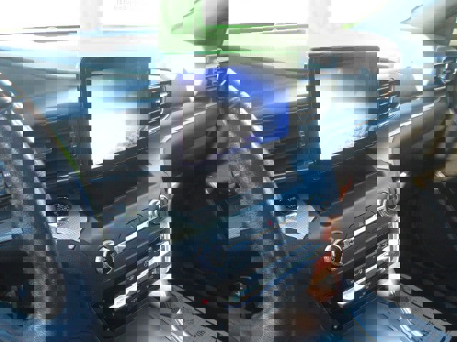 Used 2020 Ford Explorer XLT w/ Equipment Group 202A image 13