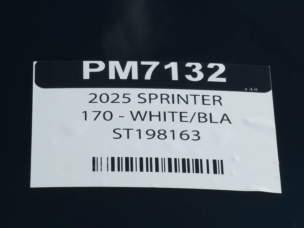 Used 2025 Mercedes-Benz Sprinter 4500 w/ Parking Package image 29