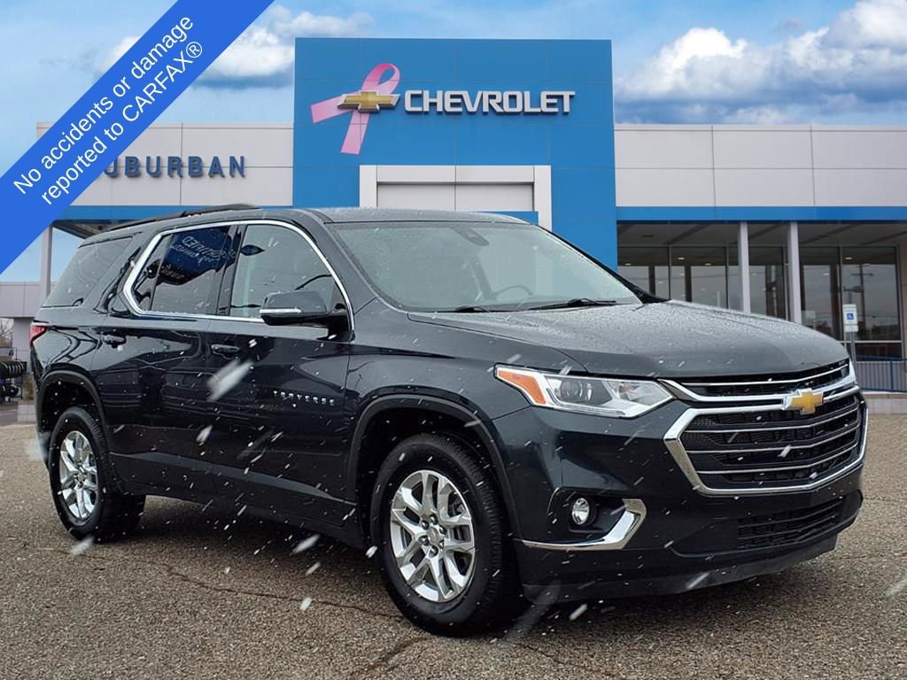 Used 2020 Chevrolet Traverse LT w/ Driver Confidence II Package image 3