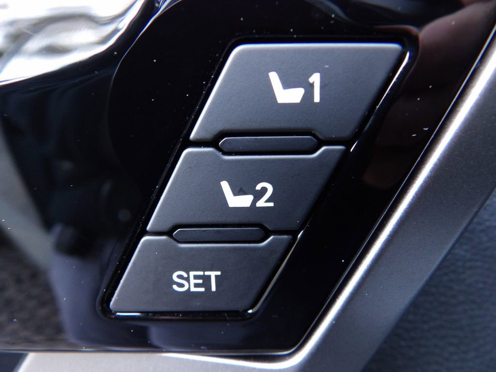 Used 2026 Toyota Tundra Limited image 11