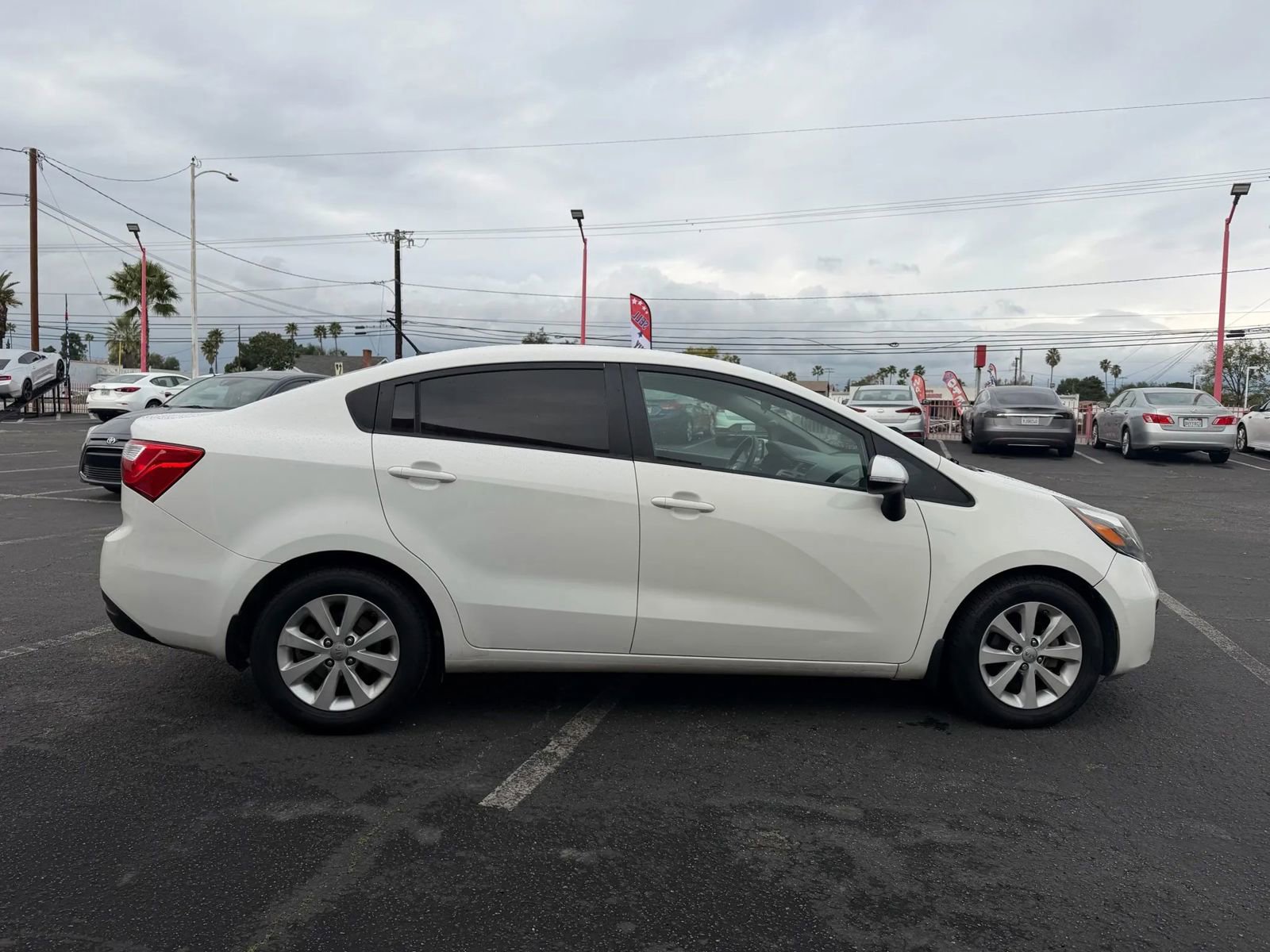 Used 2013 Kia Rio EX w/ Convenience Pkg image 5