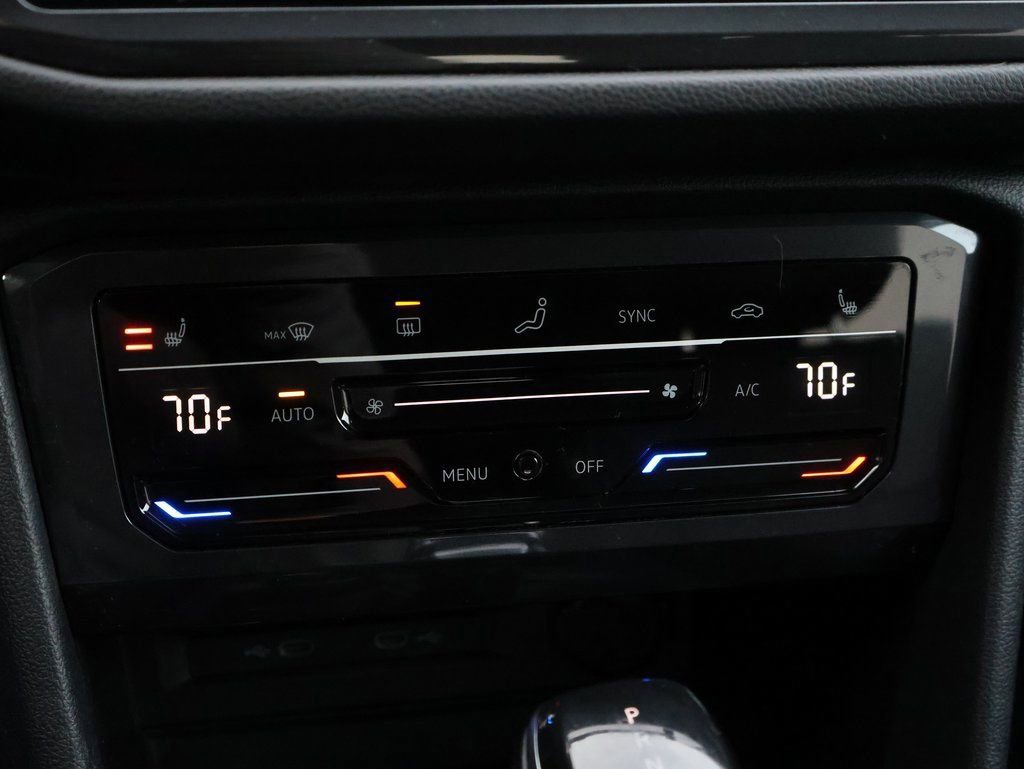 Used 2022 Volkswagen Tiguan SE image 25