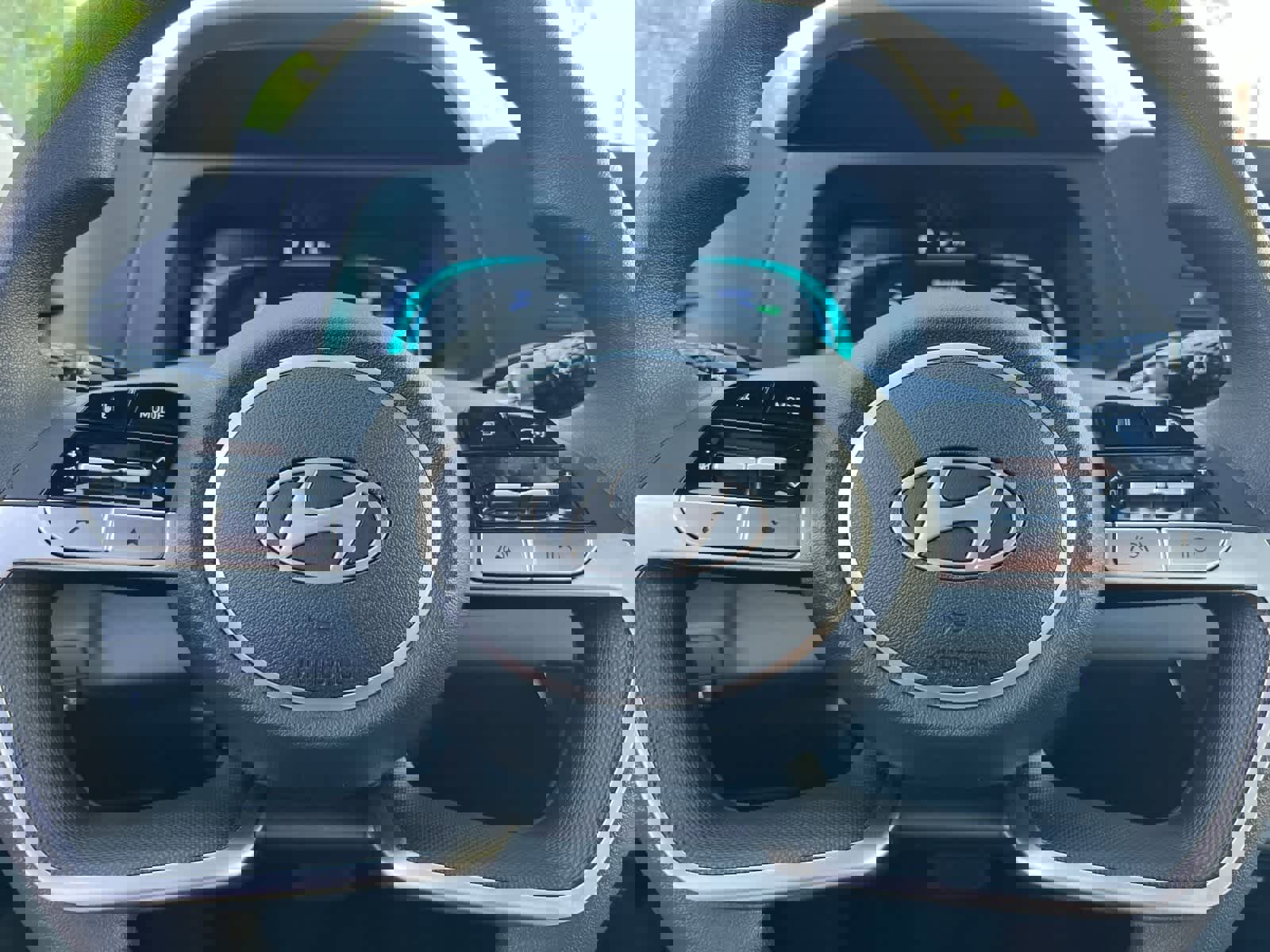 New 2025 Hyundai Elantra Blue image 22