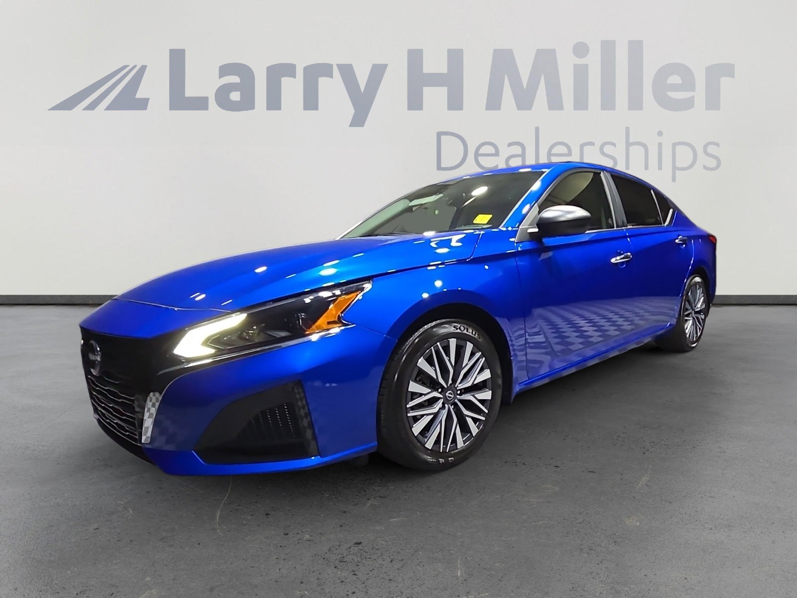 Used 2025 Nissan Altima 2.5 SV