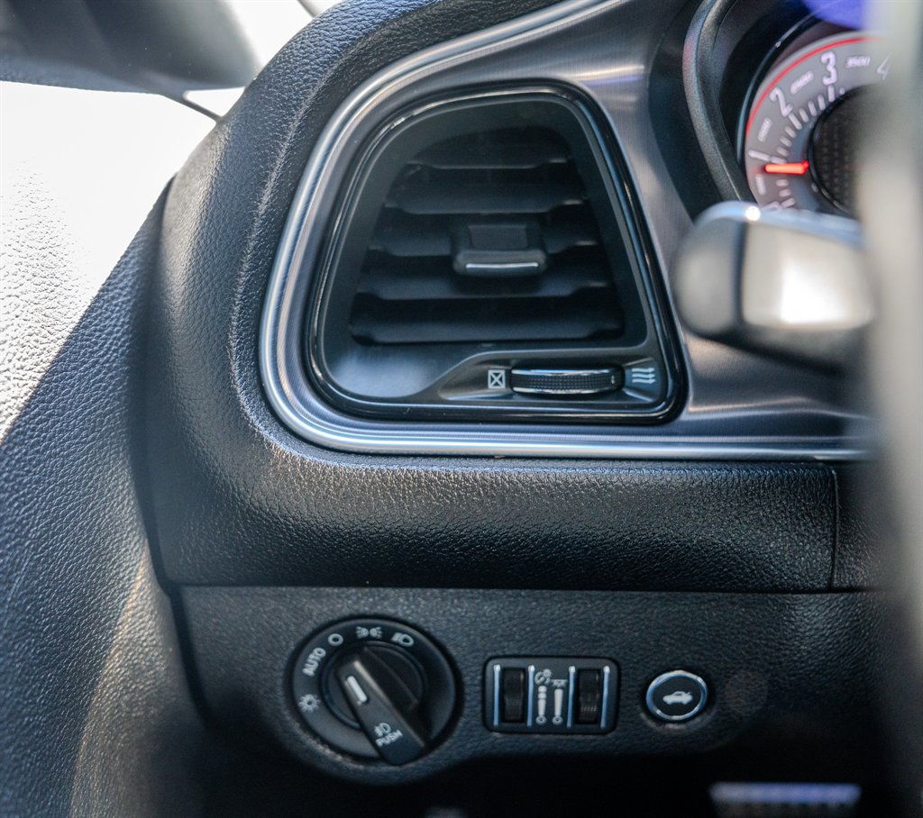 Used 2021 Dodge Challenger R/T w/ Shaker Package image 18