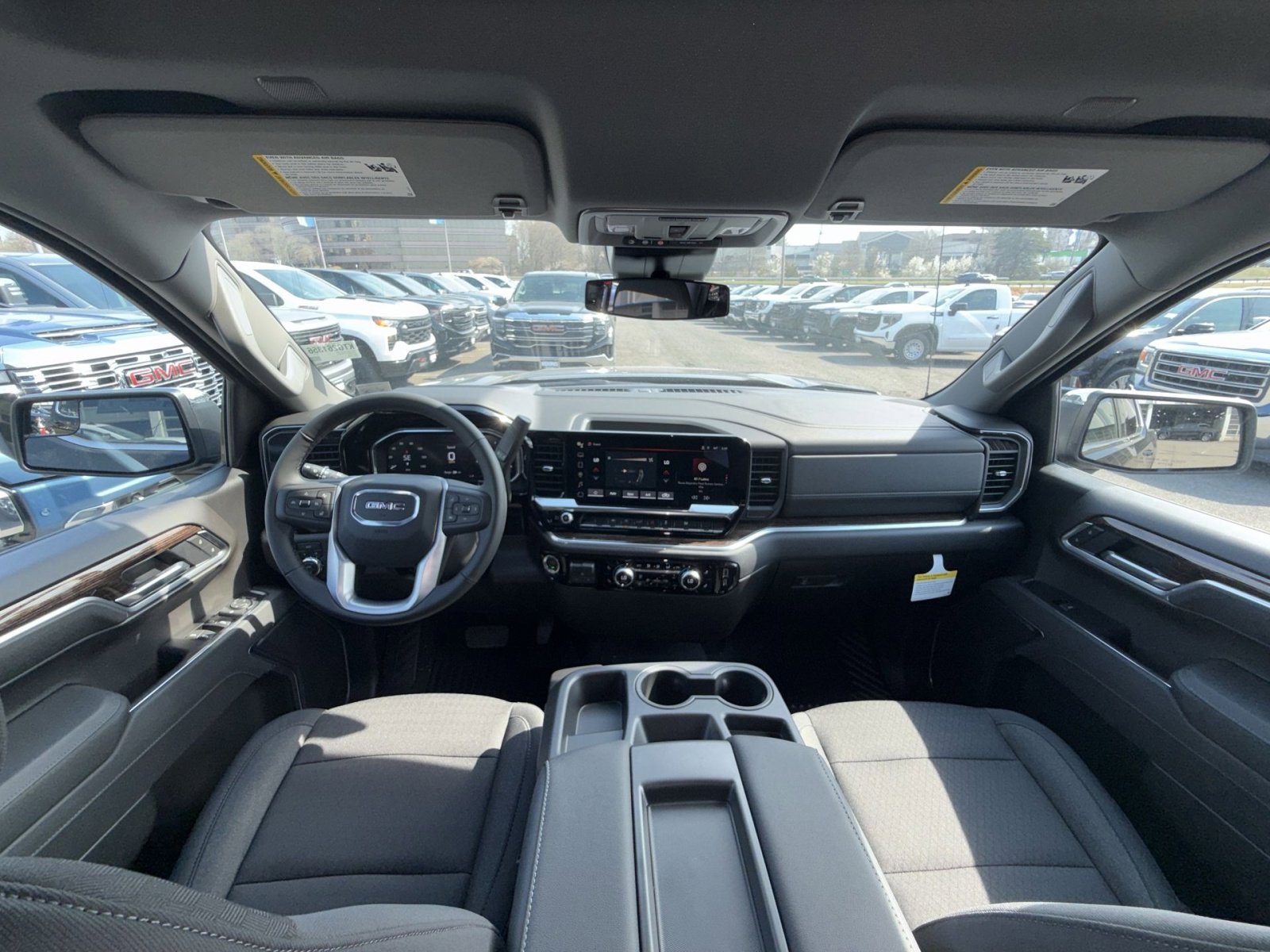 New 2026 GMC Sierra 1500 SLE w/ Preferred Package image 23