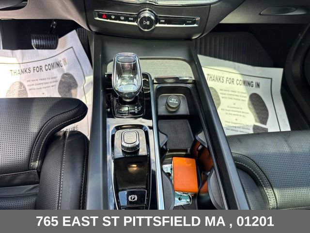 Used 2025 Volvo XC60 B5 Ultra w/ Protection Package Premier AWD/4WD image 22