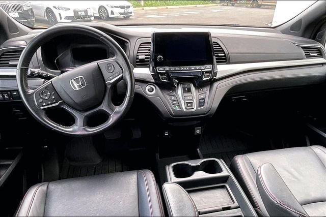 Used 2023 Honda Odyssey Sport image 14