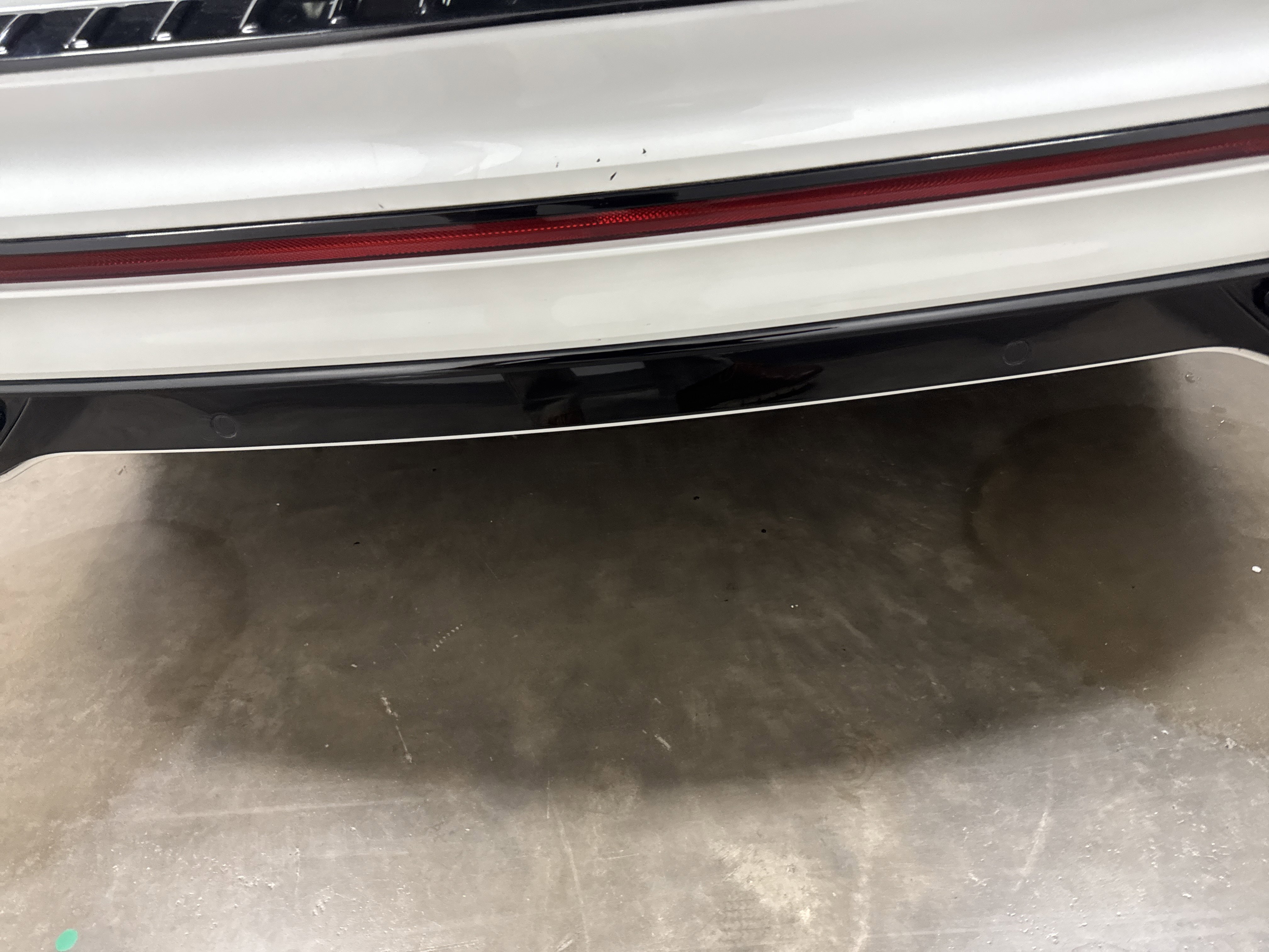 Certified 2024 Volkswagen Tiguan SE R-Line AWD/4WD image 39