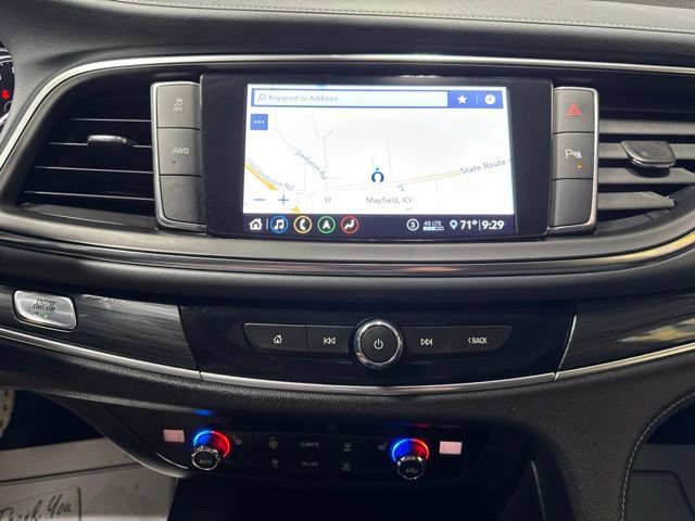 Used 2020 Buick Enclave Essence w/ Sound and Sites Package AWD/4WD image 11