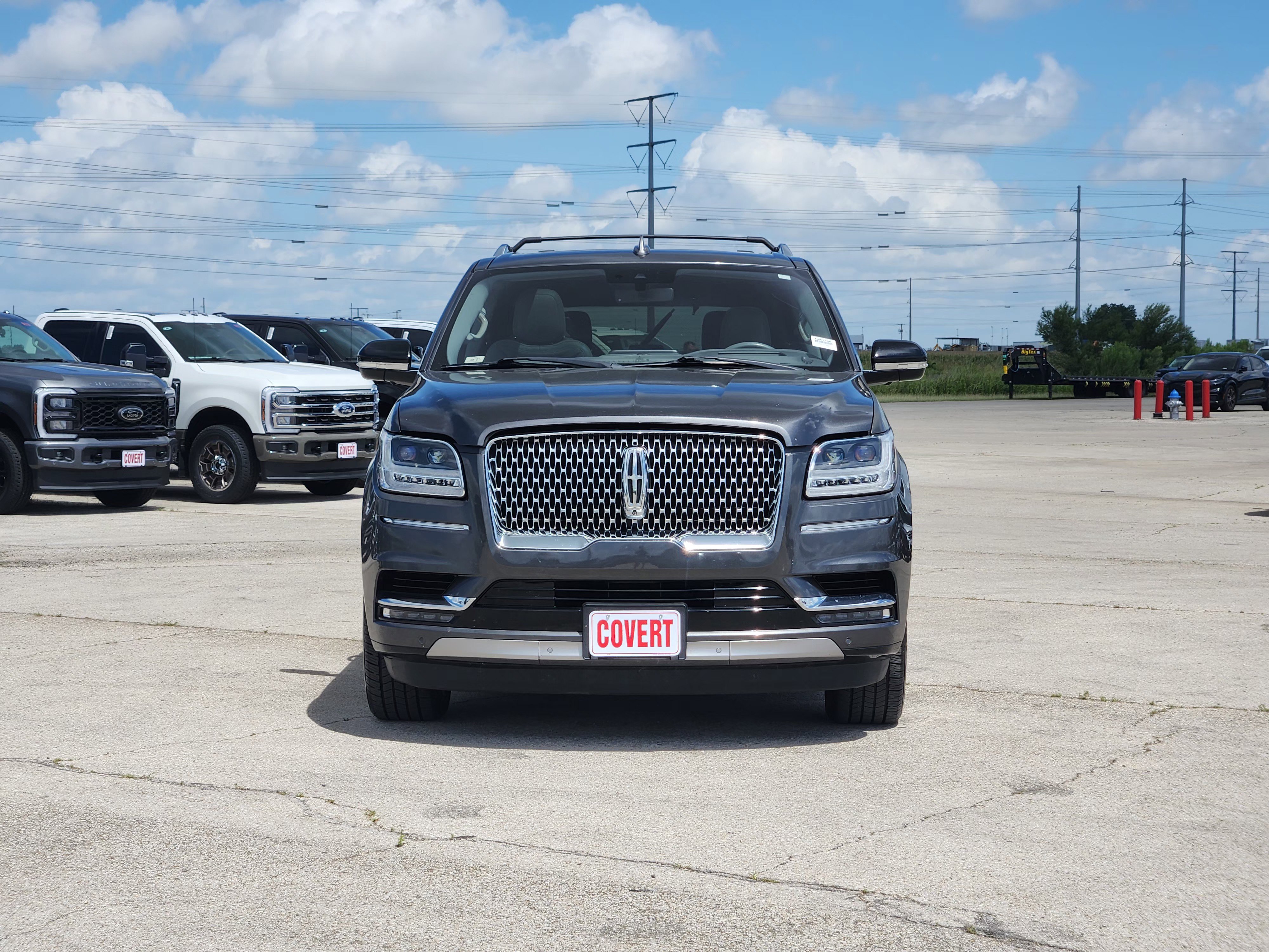 Used 2018 Lincoln Navigator Reserve w/ Technology Package AWD/4WD image 2