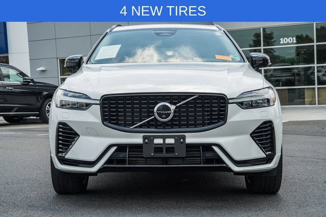 Certified 2023 Volvo XC60 T8 Plus w/ Climate Package AWD/4WD image 2