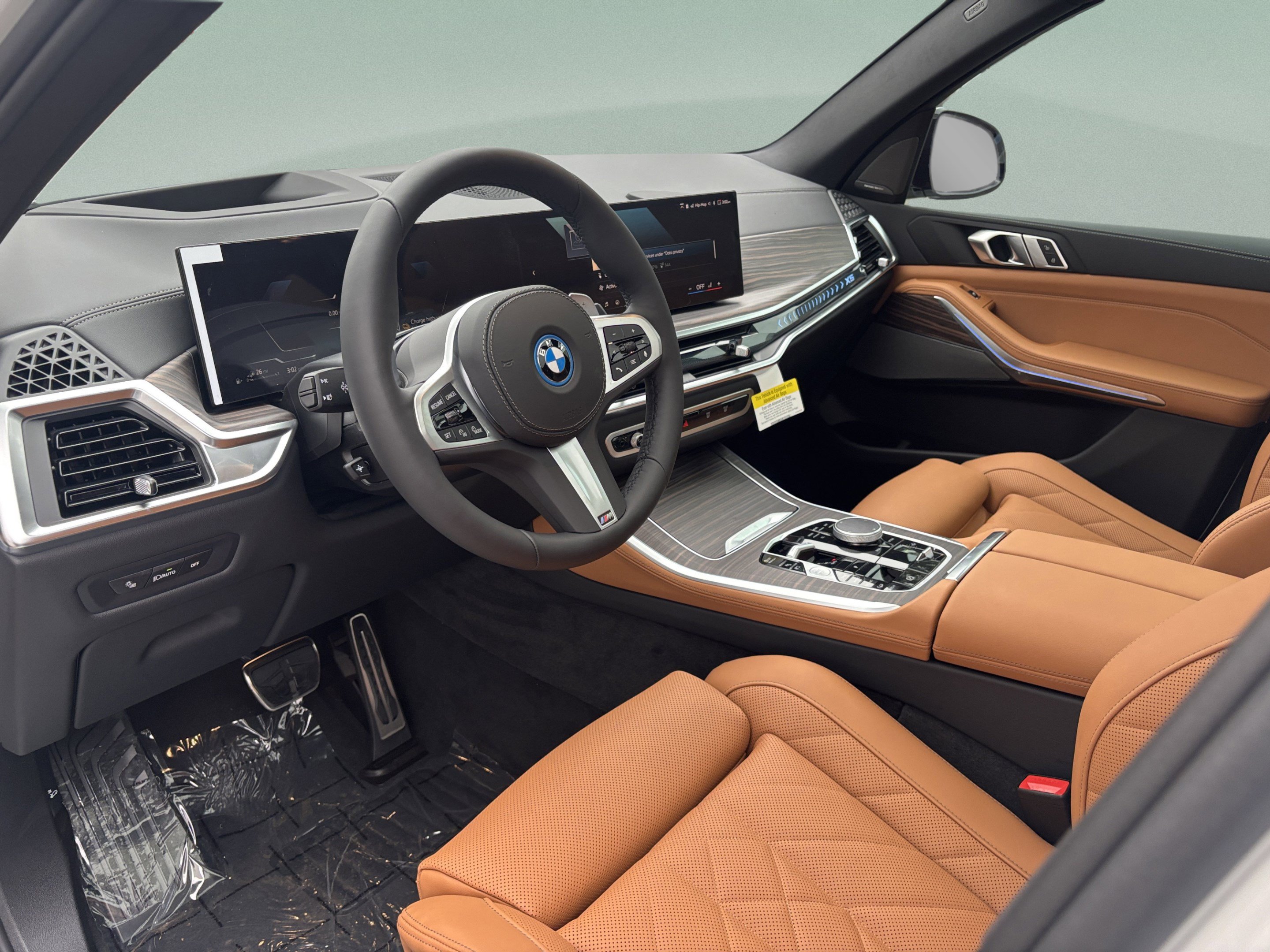 Used 2026 BMW X5 xDrive50e w/ M Sport Package AWD/4WD image 22
