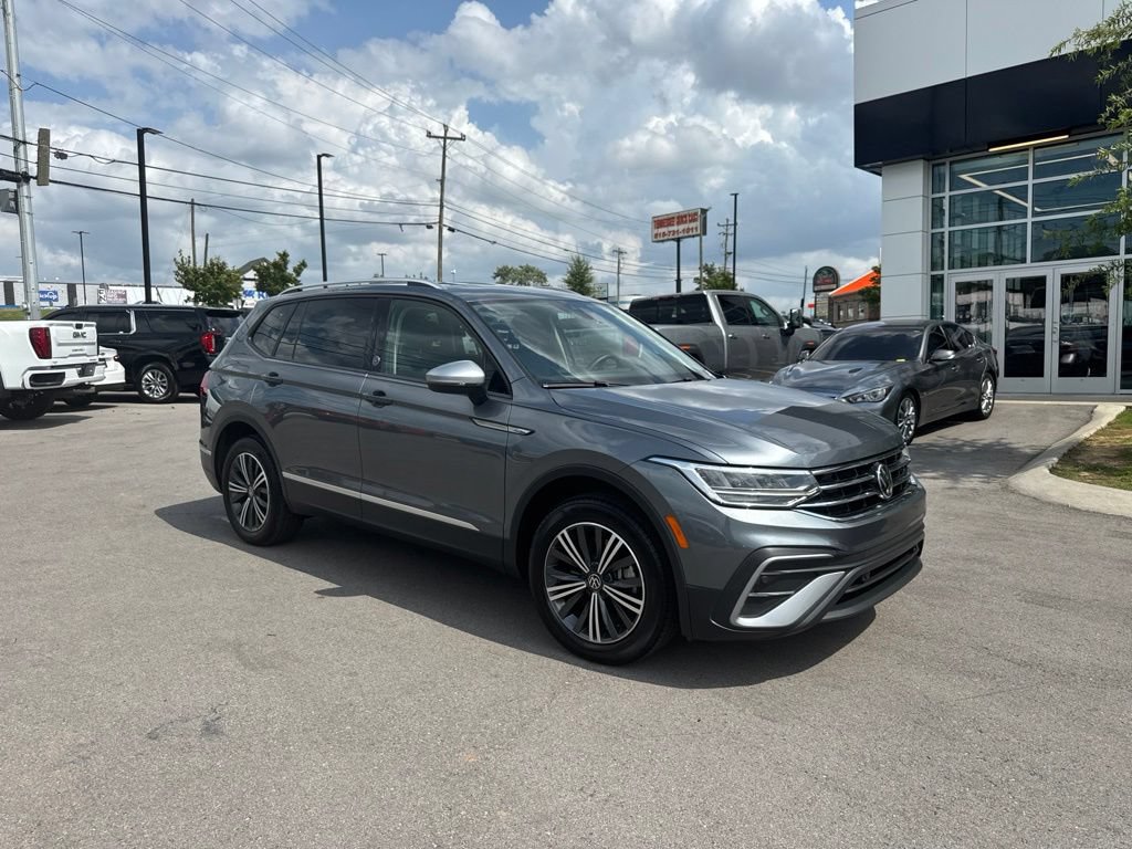 Used 2024 Volkswagen Tiguan Wolfsburg Edition FWD image 1