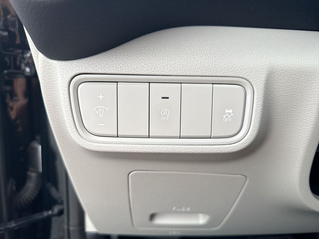 Used 2022 Kia Soul LX FWD image 16