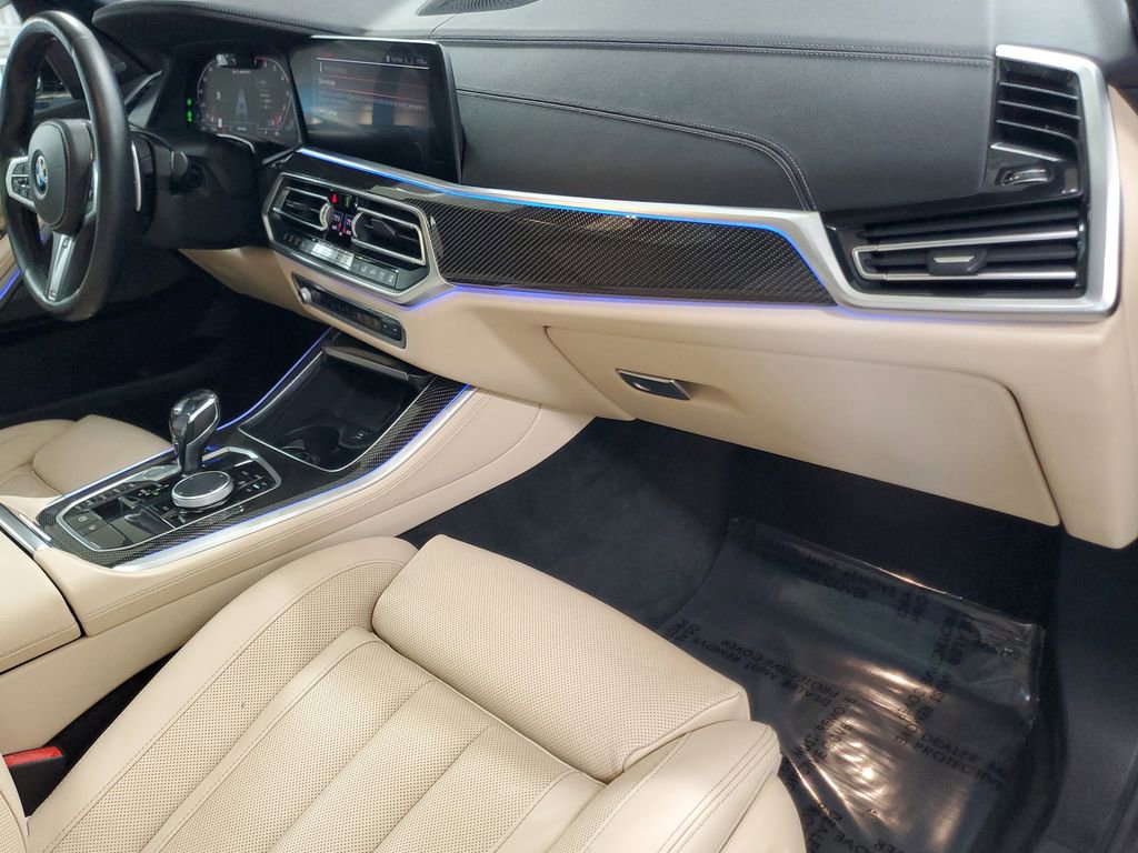 Used 2021 BMW X5 M50i image 33