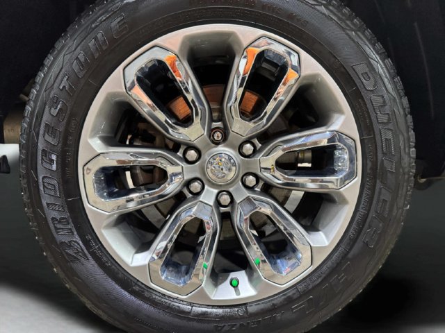 Used 2020 RAM 1500 Laramie w/ Sport Appearance Package AWD/4WD image 31