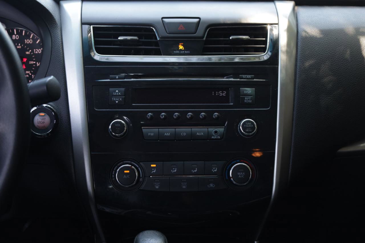 Used 2013 Nissan Altima 2.5 S FWD image 11