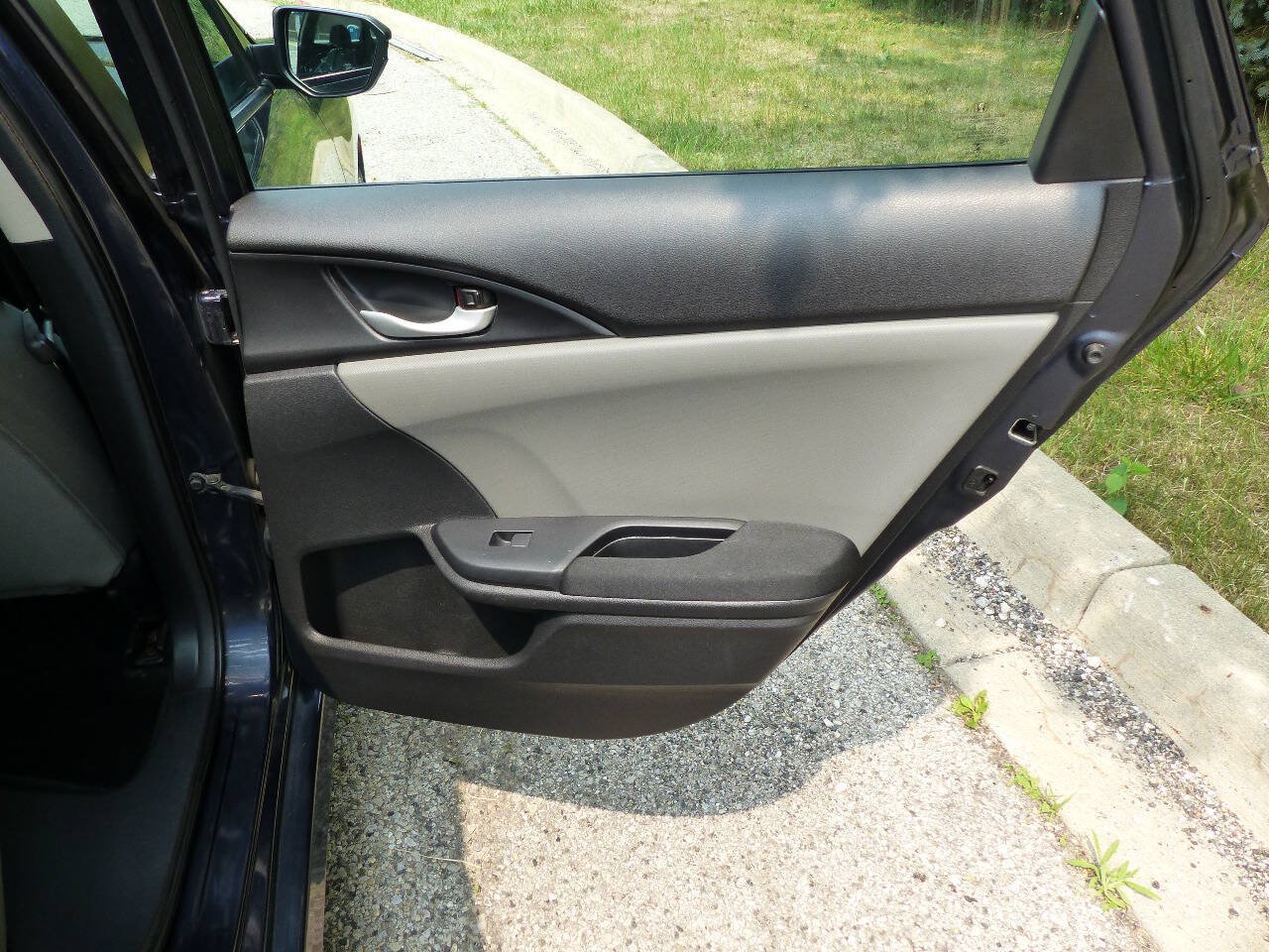 Used 2020 Honda Civic LX image 35