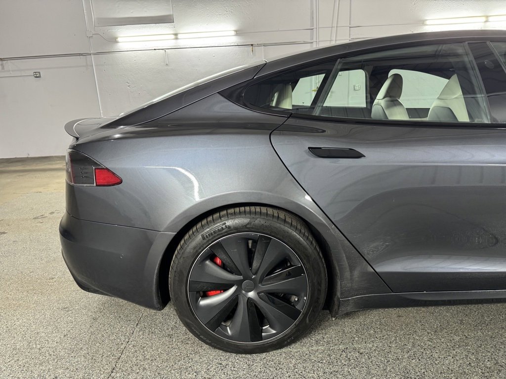 Used 2021 Tesla Model S Plaid image 6