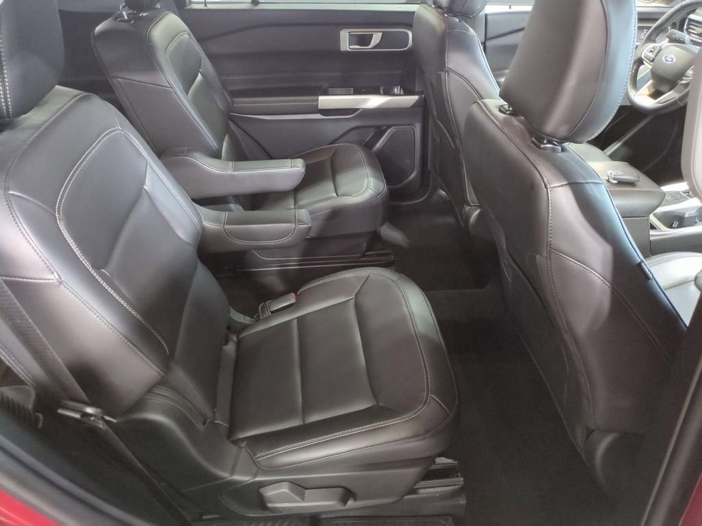Used 2023 Ford Explorer XLT w/ Equipment Group 202A image 29