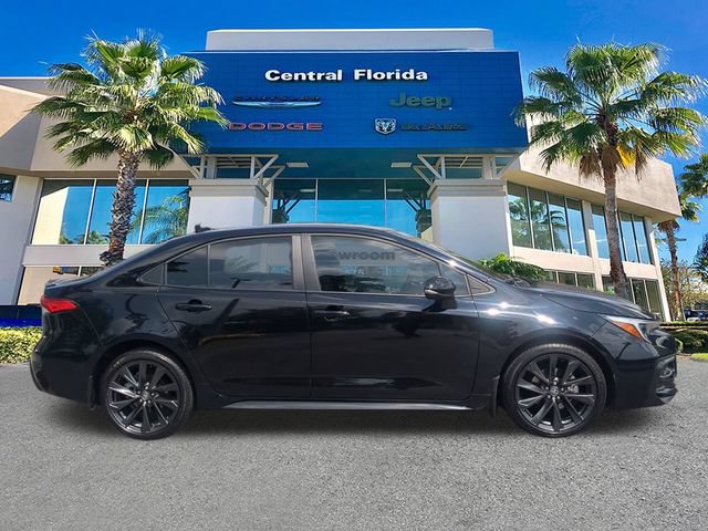 Used 2025 Toyota Corolla SE FWD image 4
