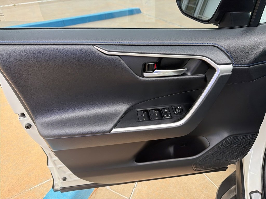 Used 2021 Toyota RAV4 XSE image 6