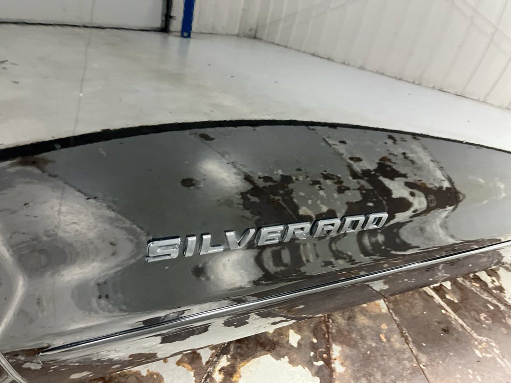 Used 2017 Chevrolet Silverado 1500 LT w/ All Star Edition AWD/4WD image 25