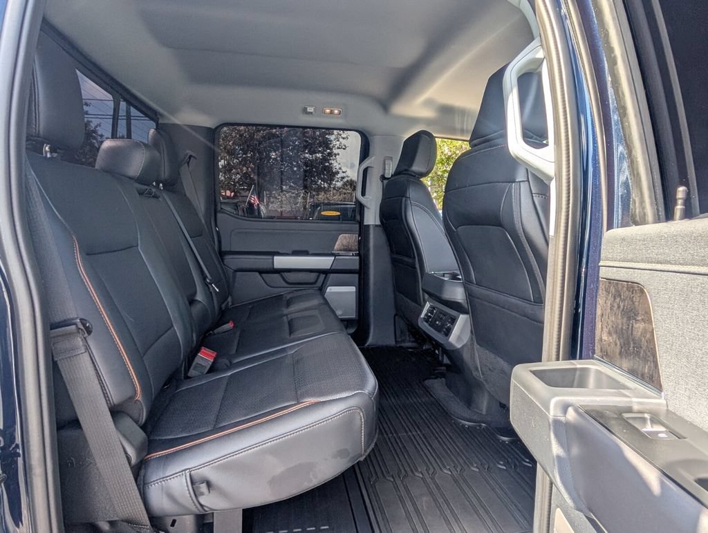 Used 2025 Ford F250 Lariat w/ Black Appearance Package AWD/4WD image 16