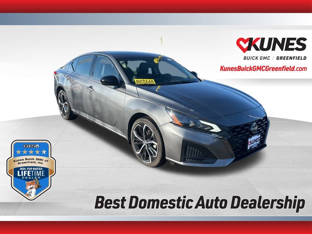 Used 2024 Nissan Altima 2.5 SR AWD/4WD image 1