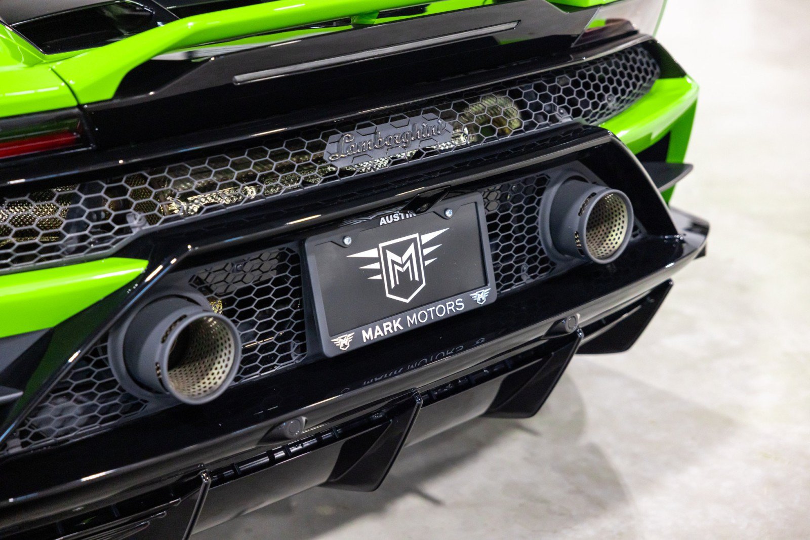 Used 2023 Lamborghini Huracan EVO AWD/4WD image 15
