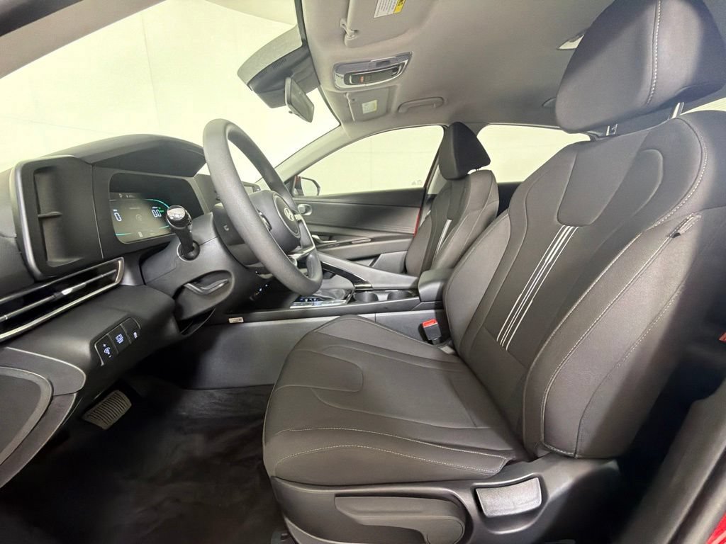 New 2025 Hyundai Elantra Hybrid FWD image 22