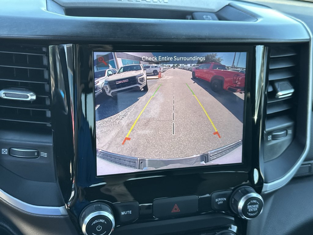 Used 2022 RAM 1500 Big Horn AWD/4WD image 29
