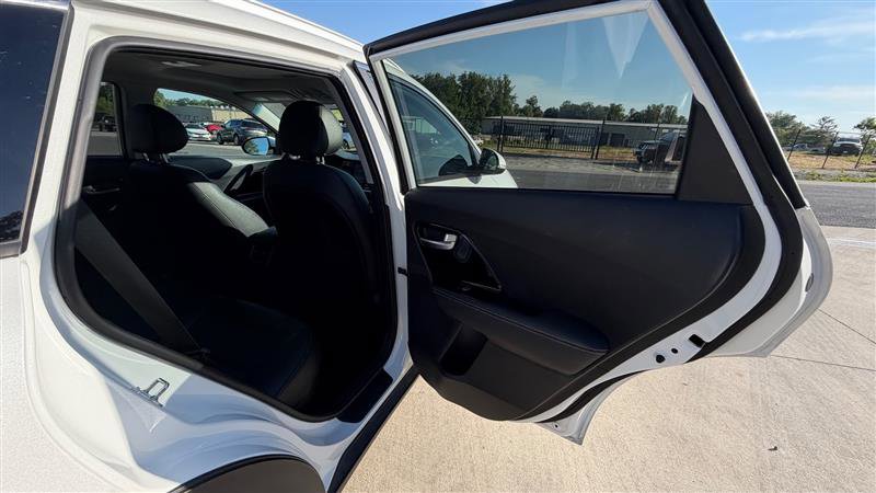 Used 2020 Kia Niro Touring FWD image 10