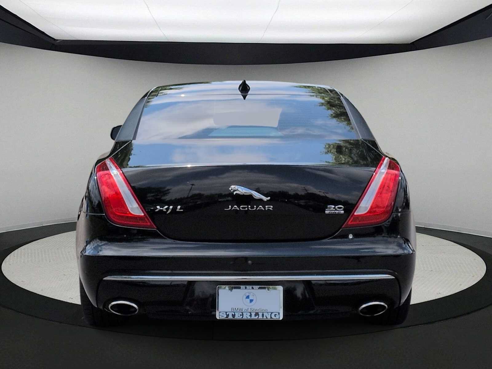 Used 2019 Jaguar XJ AWD image 7