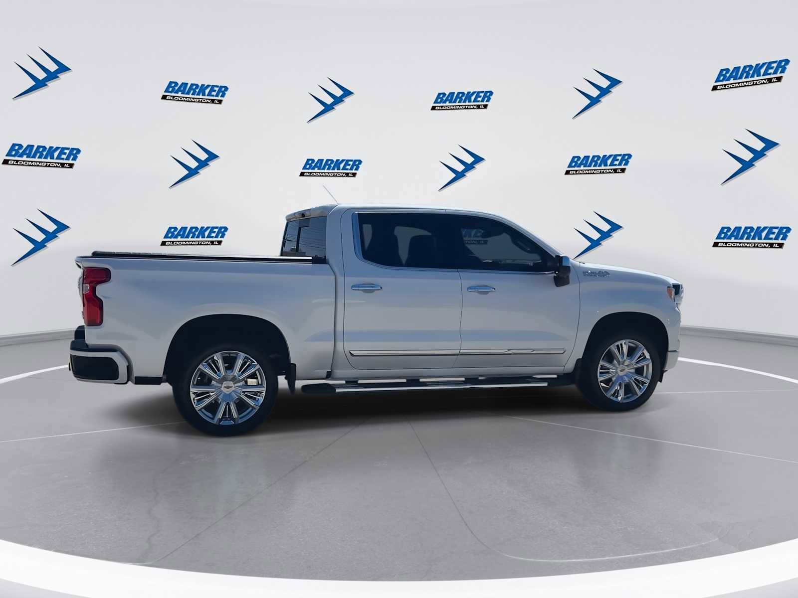 Used 2023 Chevrolet Silverado 1500 High Country w/ High Country Premium Package image 10